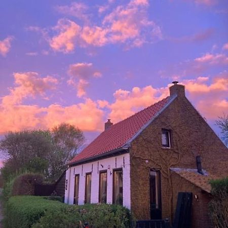 Dijkhuisje Zeeland Waterlandkerkje Buitenkant foto