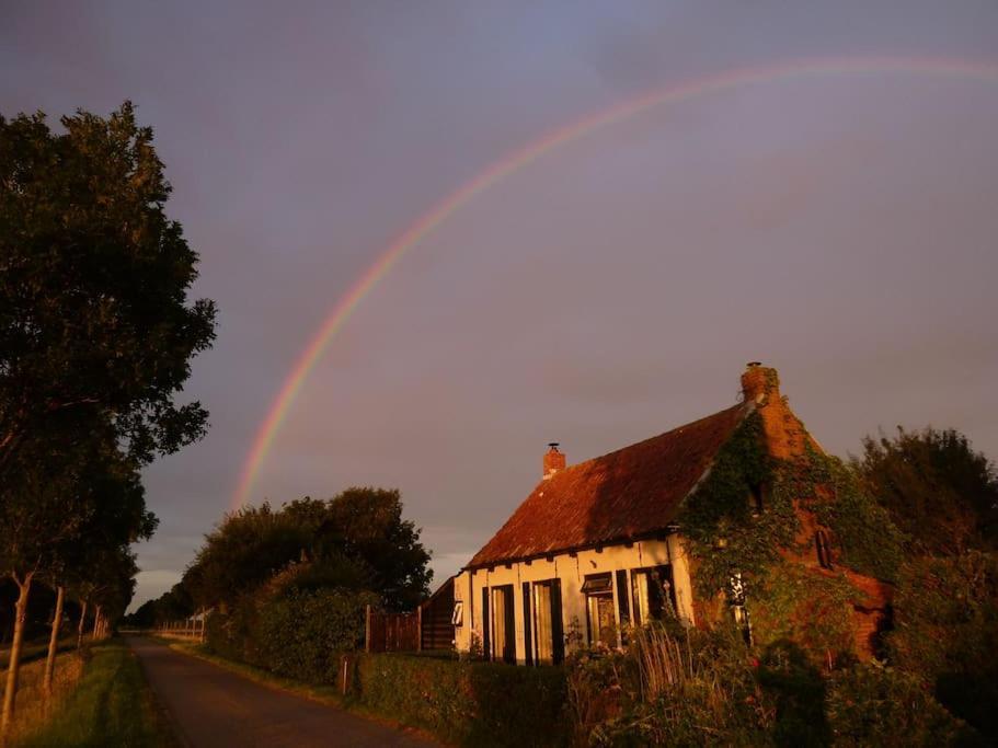 Dijkhuisje Zeeland Waterlandkerkje Buitenkant foto