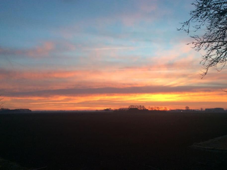 Dijkhuisje Zeeland Waterlandkerkje Buitenkant foto
