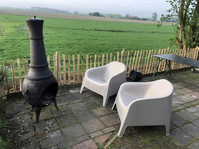 Dijkhuisje Zeeland Waterlandkerkje Buitenkant foto
